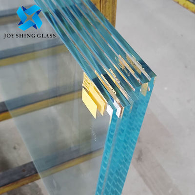 Op maat gemaakte rechthoekige kristallen gehard glas 12 mm glazen leuning