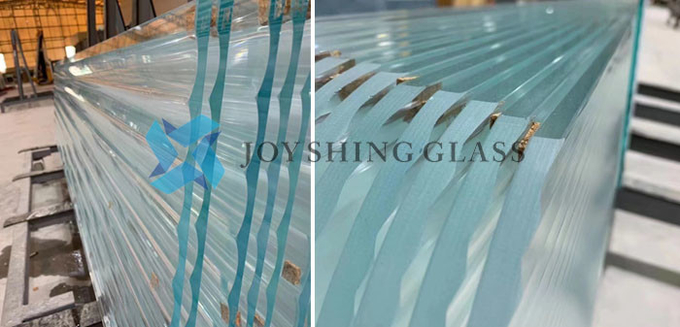 Waterrimpeling In reliëf gemaakt glas